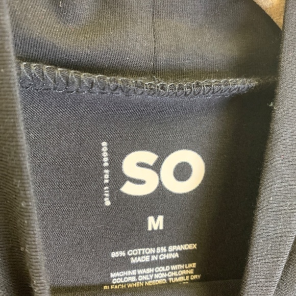 SO Medium Black Top - Picture 2 of 3